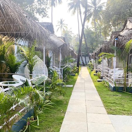 ホテル Escape Goa パロレム エクステリア 写真